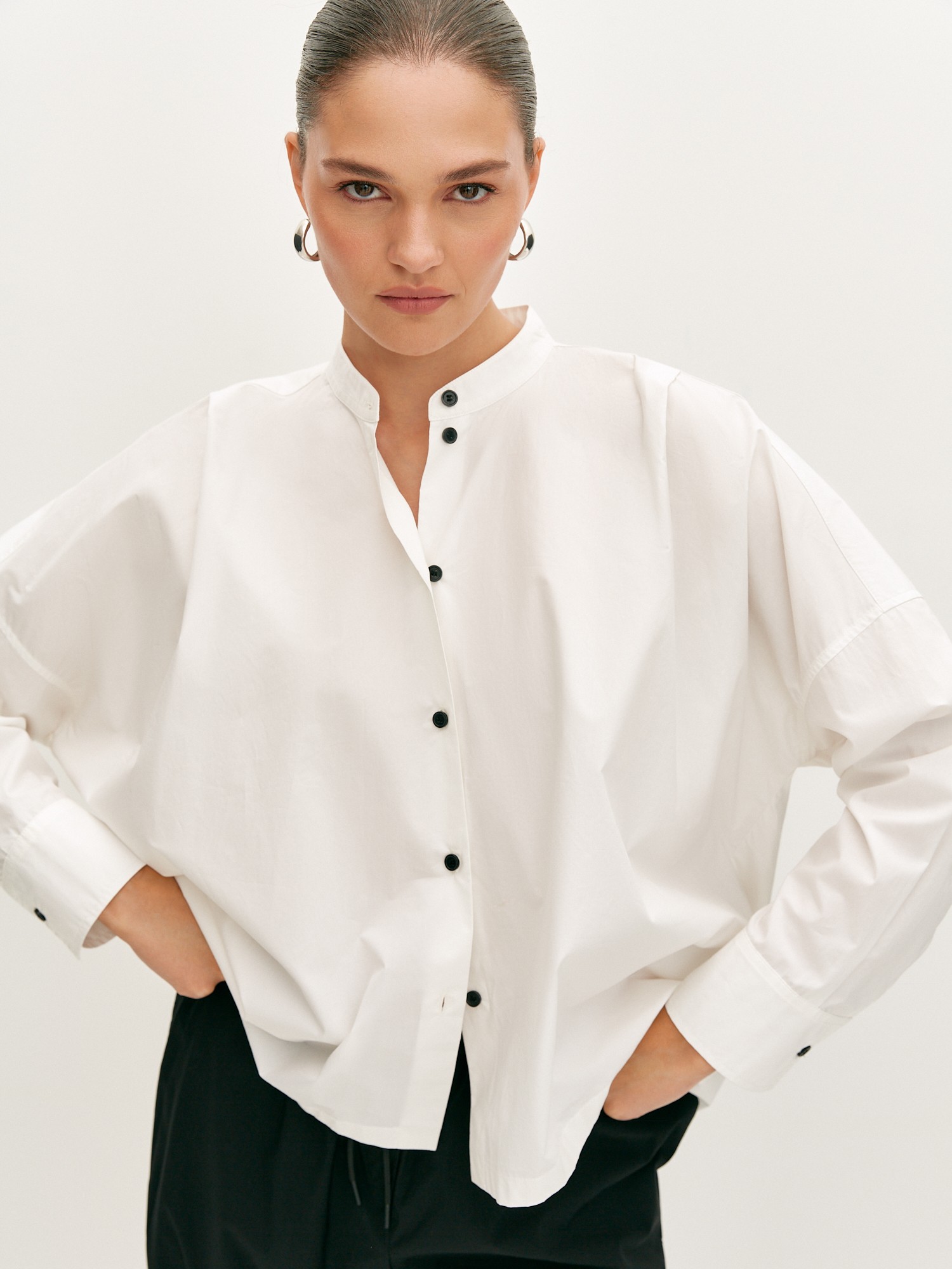 Блуза с контрастными пуговицами LALIS BL1294, цвет белый - фото 1