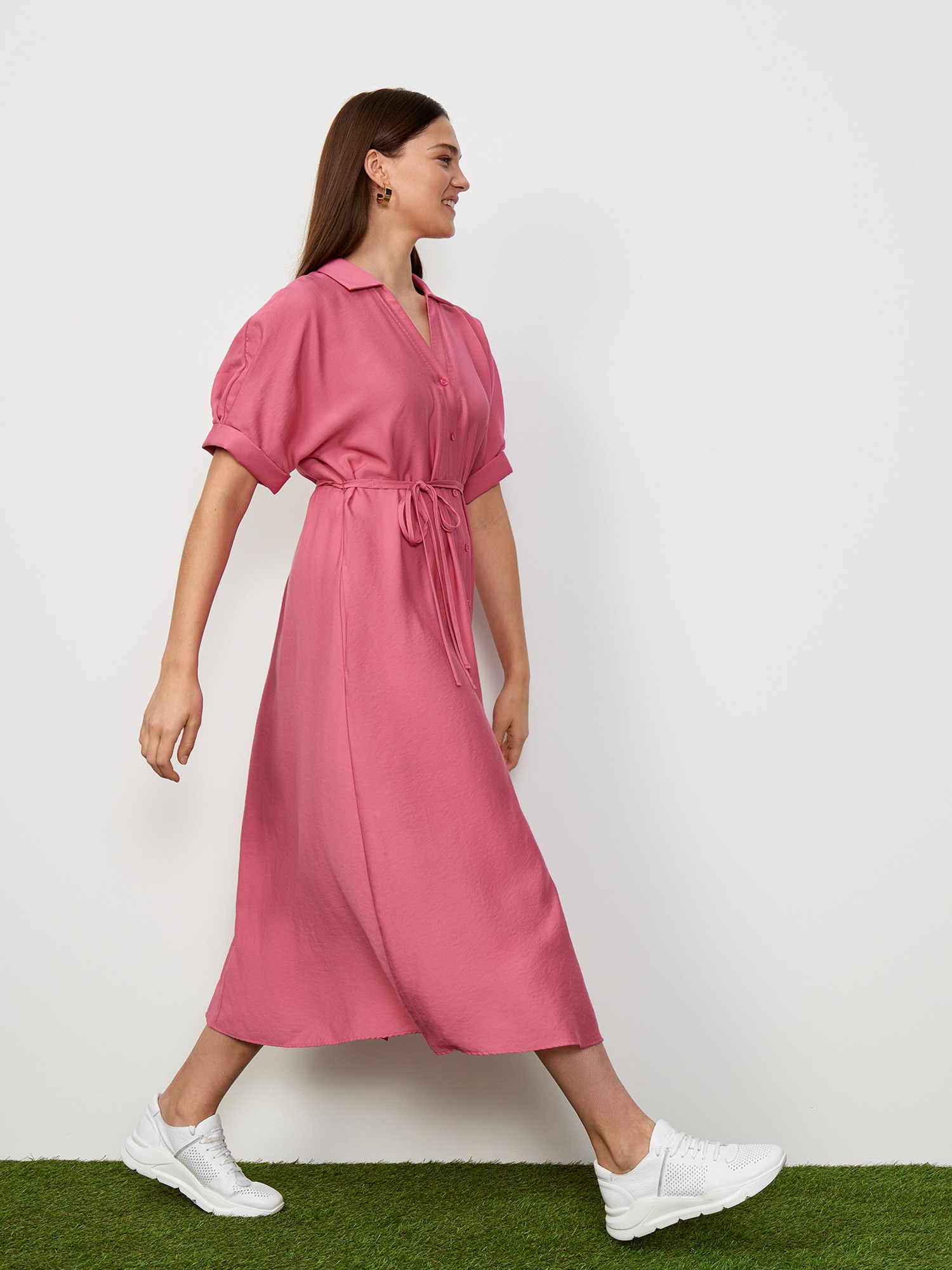 Платье-миди розовое из вискозы (56)